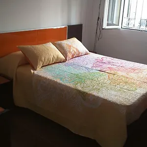 https://alojamiento-chollo.hotelsincadiz.net